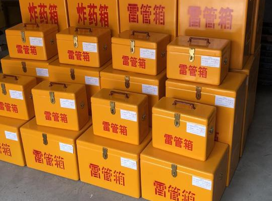 鲁甸玻璃钢雷管箱的使用寿命一般是多少？